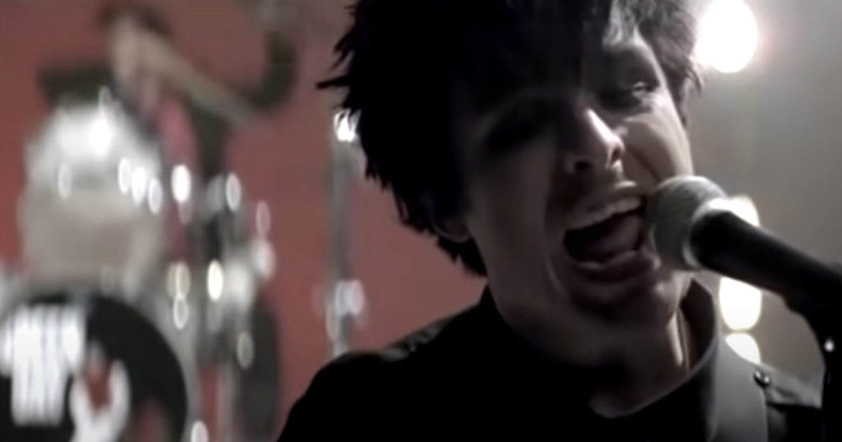 Green Day fans remind the internet not to post Wake Me Up… | Kerrang!