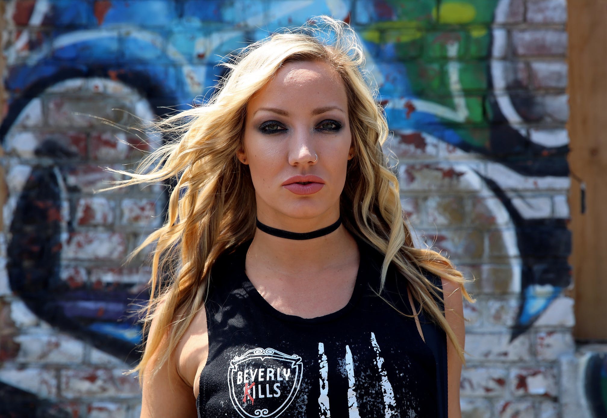 Nita Strauss Is The Hard-Working Guitar Hero That Rock…