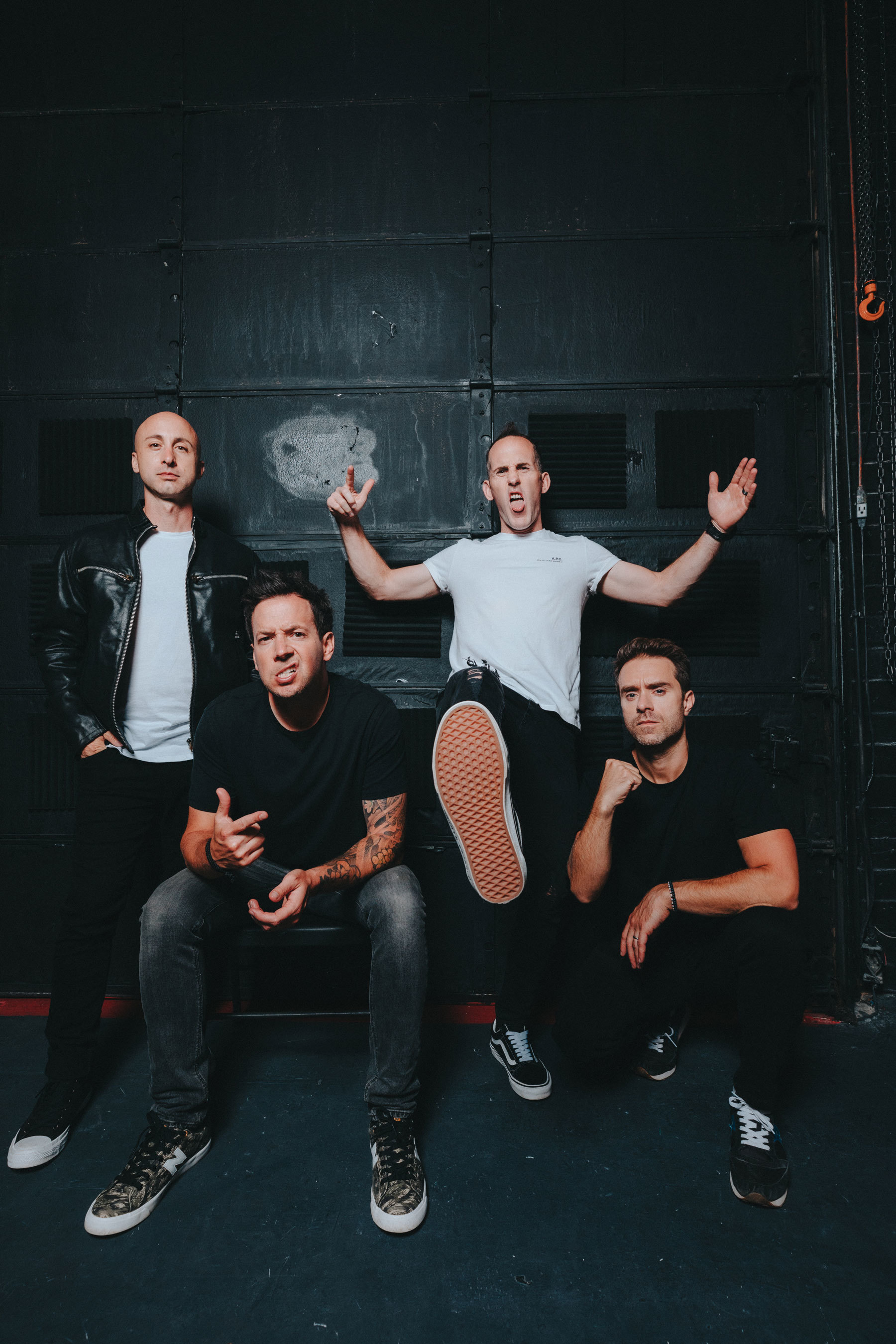 Simple Plan Talk 'Resilient' Sixth Album, 'Harder Than It Looks' – Billboard