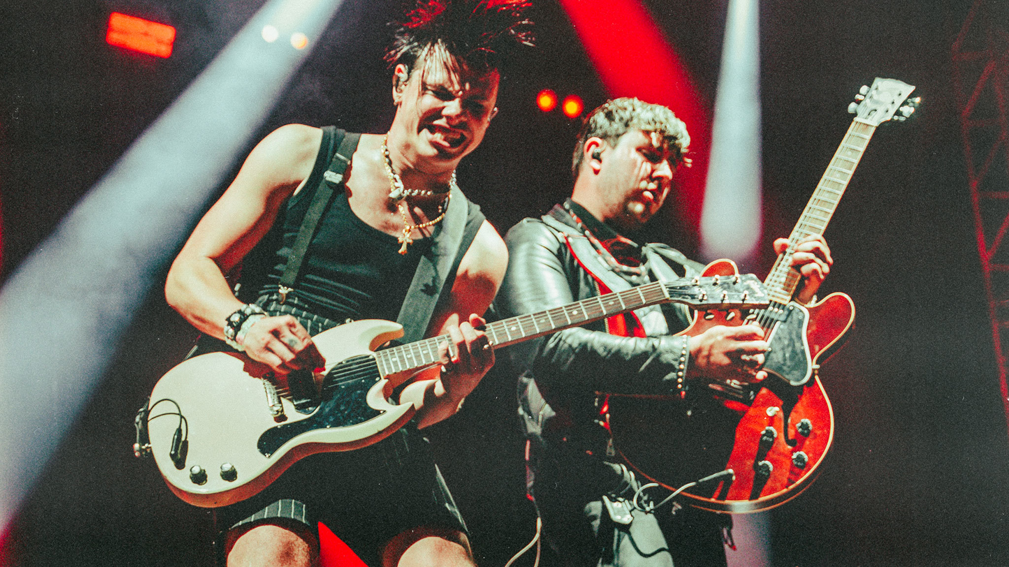 YUNGBLUD makes Glastonbury debut, unveils new song Tissues | Kerrang!