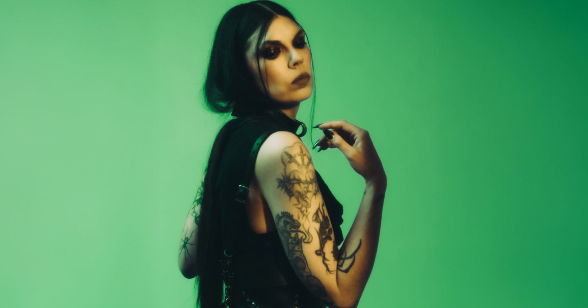 A.A. Williams announces third album Solstice, releases new single Hold It Together