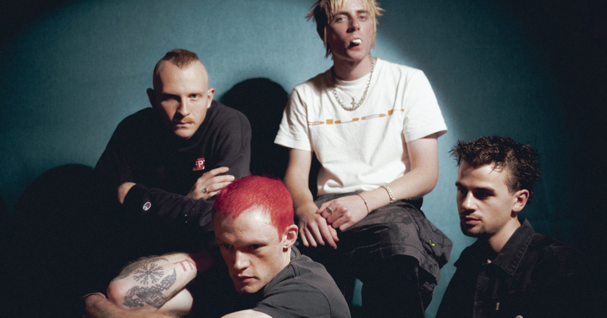 Bleech 9:3 drop debut single, Ceiling
