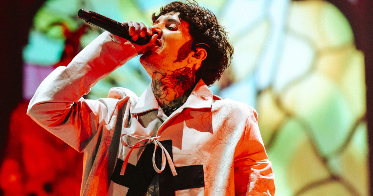 Bring-Me-The-Horizon-live-