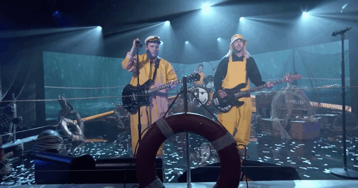 Watch Fall Out Boy’s nauticalthemed performance on Jimmy… Kerrang!