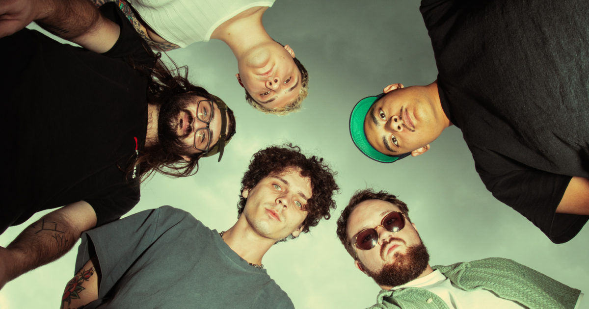 Listen to Hot Mulligan’s new single, I Don’t Think It’s The Right Time For Emojis