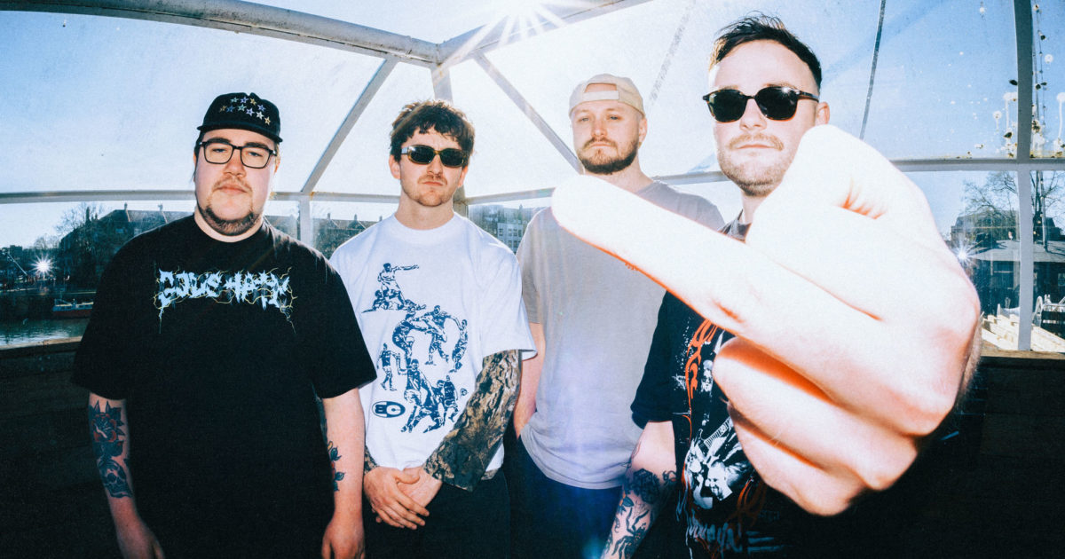 Mirrortalk sign to Hassle, drop huge new single Circle The Drain