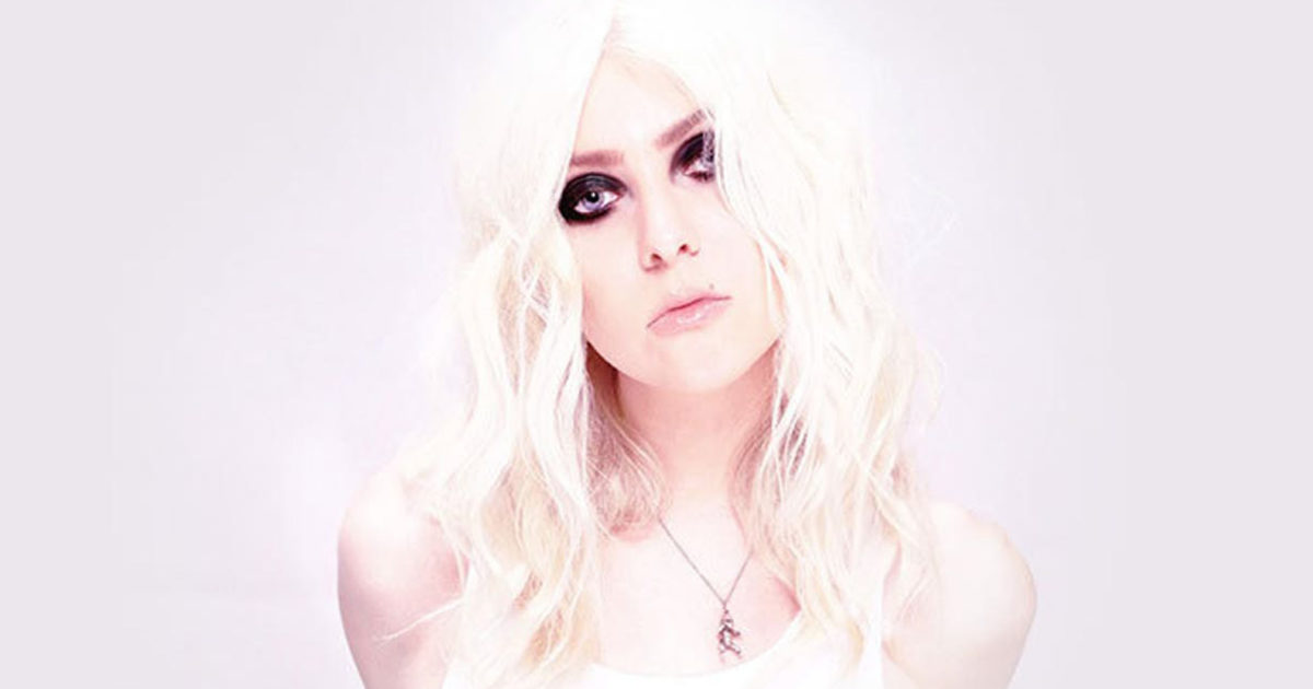 Taylor Momsen: 