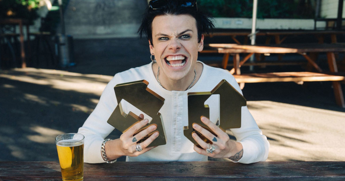YUNGBLUD and Aerosmith’s collab EP hits Number One in the UK charts